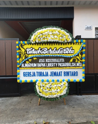 Papan Bunga Duka di Kertamekar